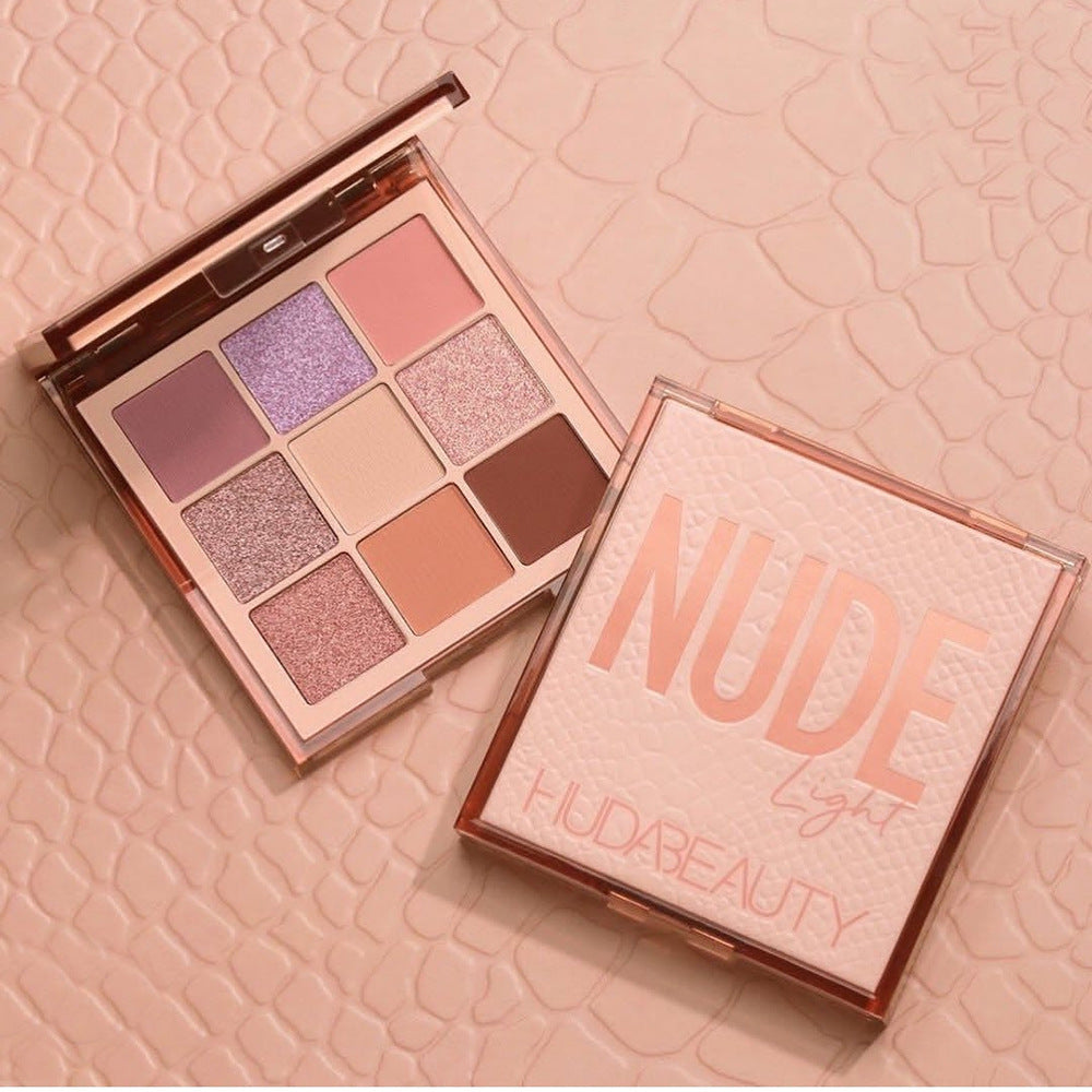 Striae Eyeshadow NUDE Rich Medium Light - Novair-product name