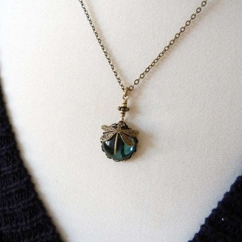 Creative Retro Dragonfly Green Crystal Ladies' Pendant Necklace - Novair-product name