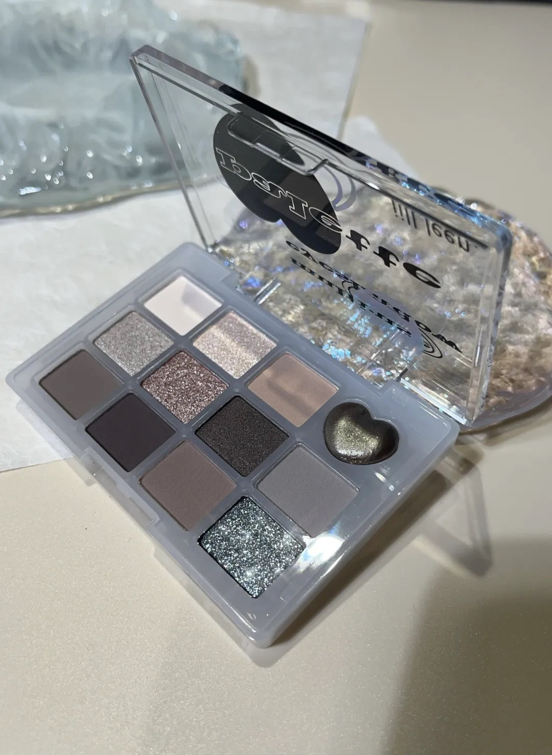 Beautiful Eye Shadow Plate Makeup Twelve Color Earth Tone - Novair-product name