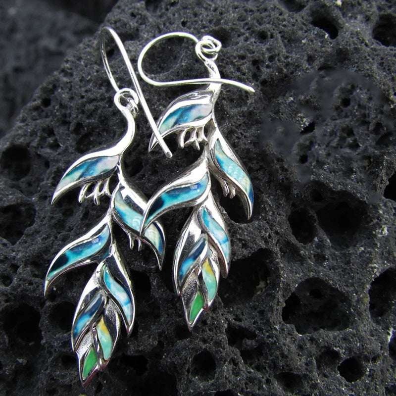 Leaves Dripping Oil Elegant Wild Earrings - Novair-product name