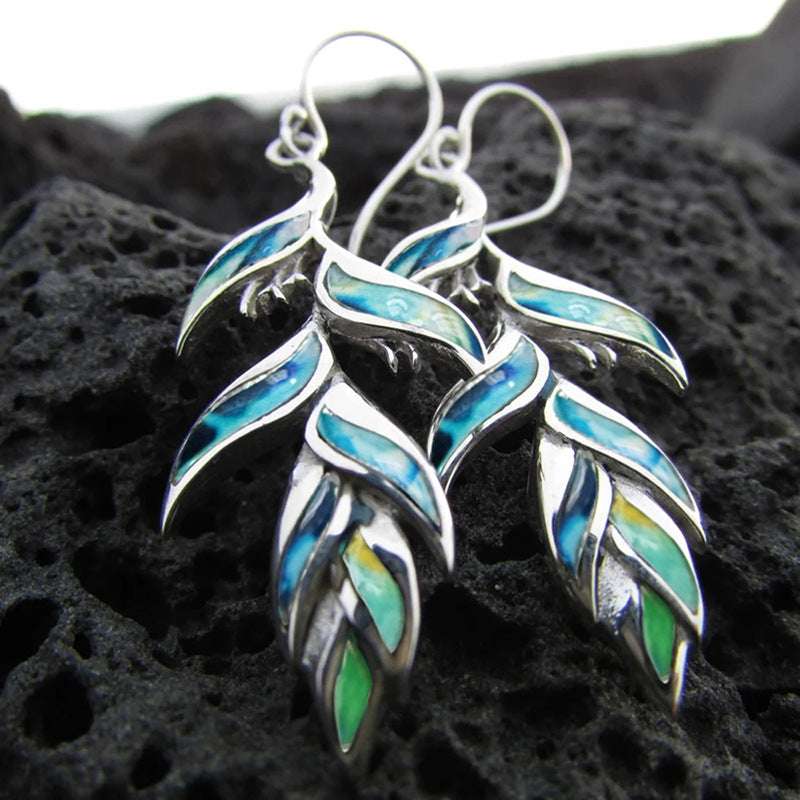 Leaves Dripping Oil Elegant Wild Earrings - Novair-product name