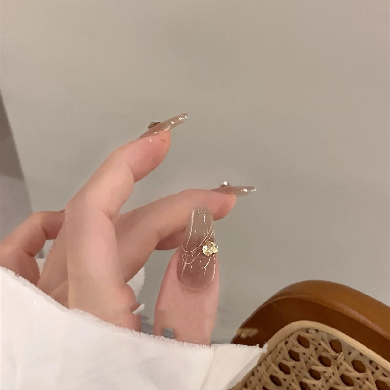Fake Nails Should Be Champagne With Astringency - Novair-product name