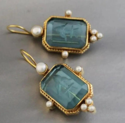 Women's Creative Retro Geometric Pendant Earrings - Novair-product name